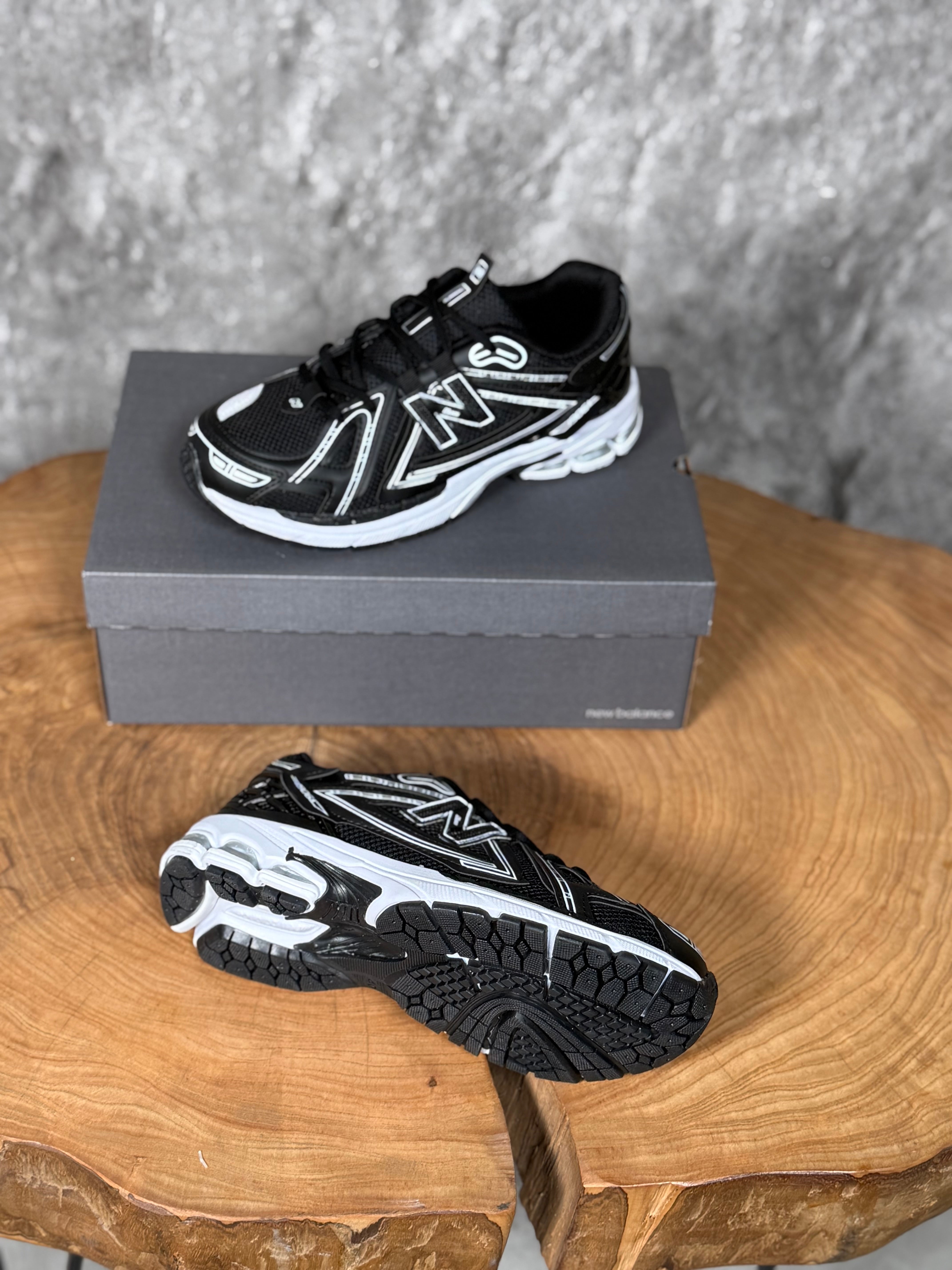 NEW BALANCE  1906 SİYAH MODEL