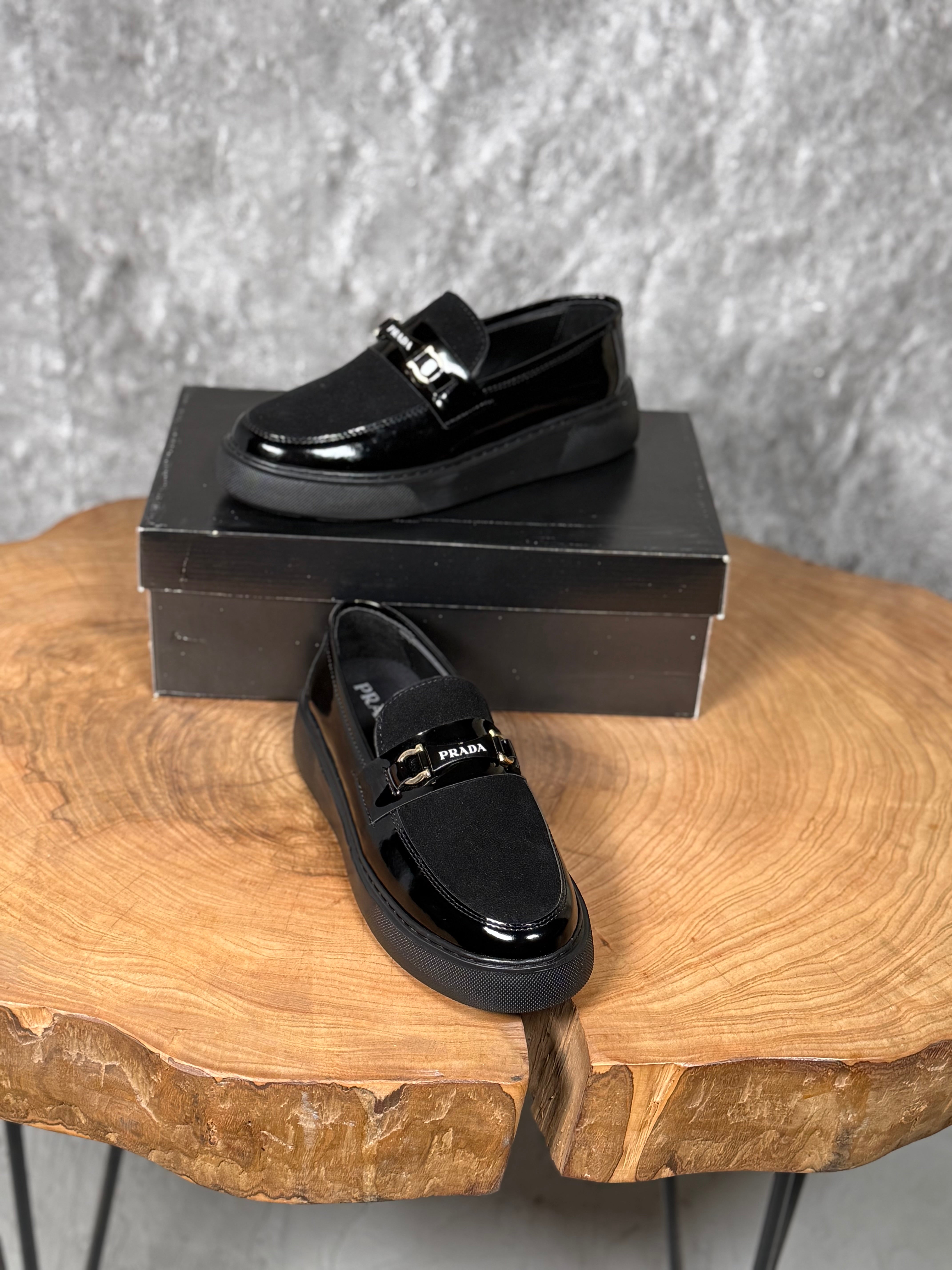 PRADA KLASİK RUGAN -SÜET AYAKKABI