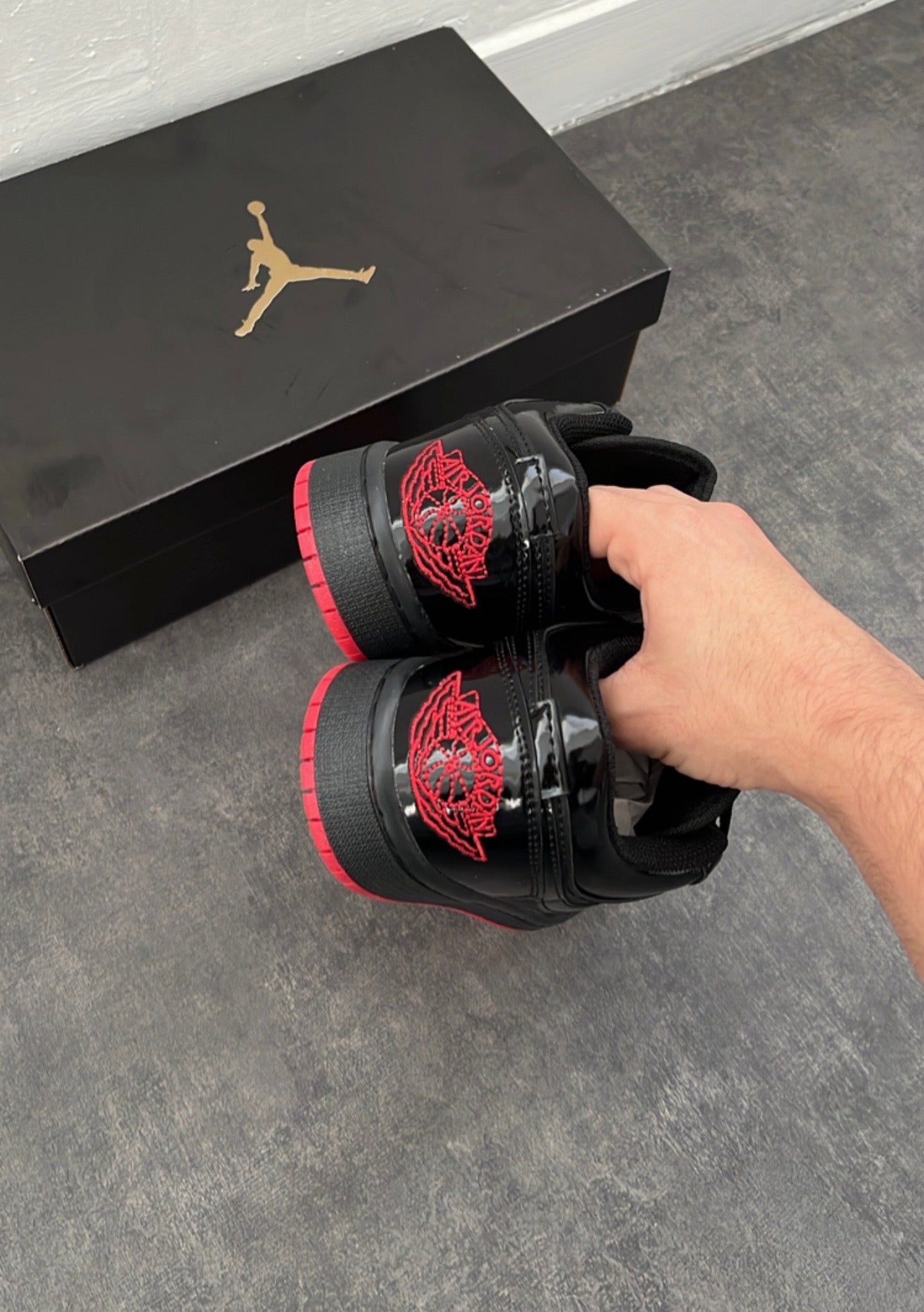NIKE JORDON …