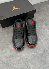 NIKE JORDON..