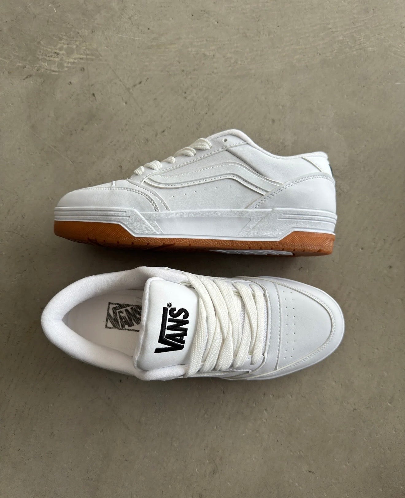 VANS MODEL