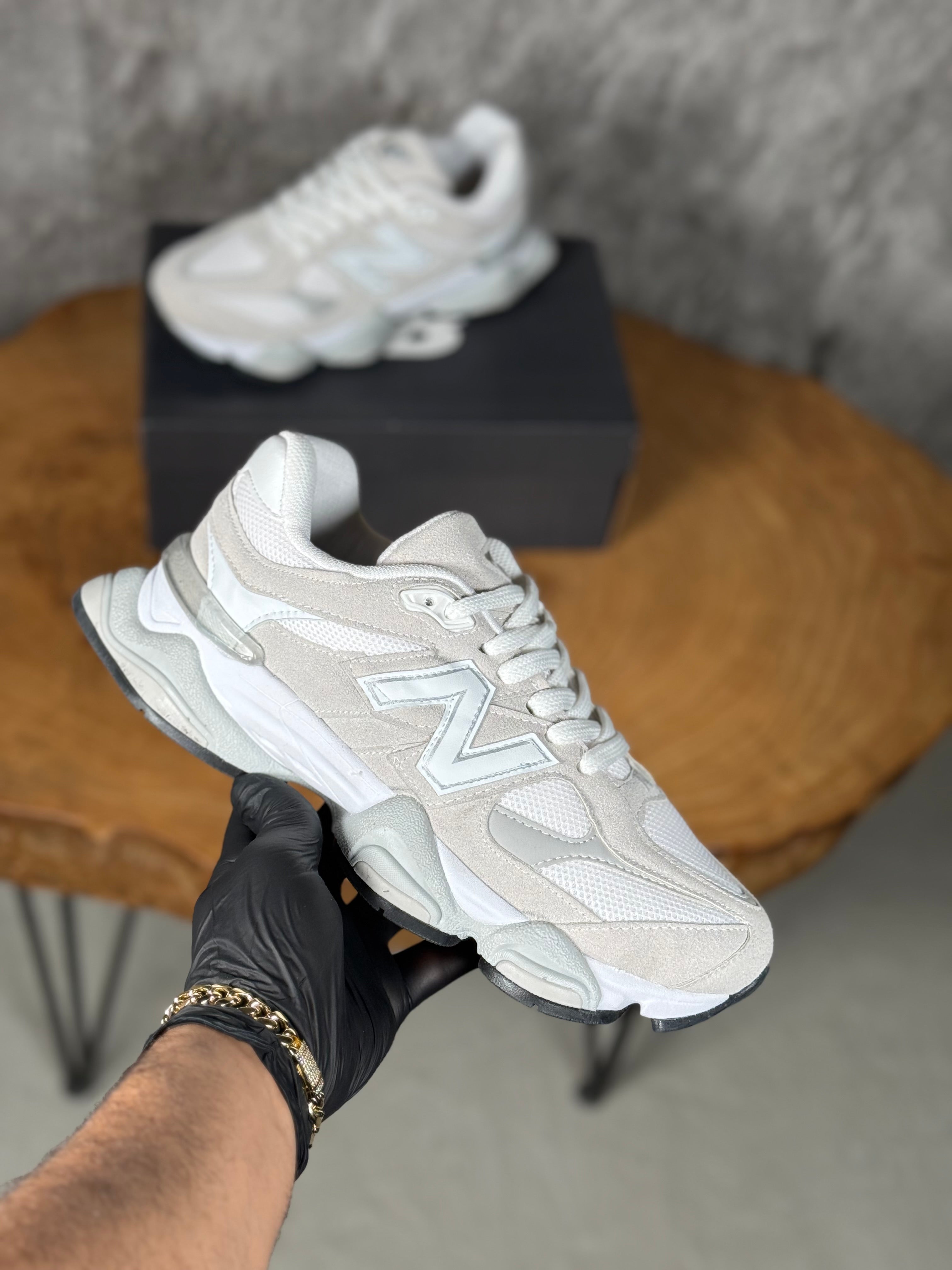 İTHAL BEYAZ NEW BALANCE 9060 MODEL