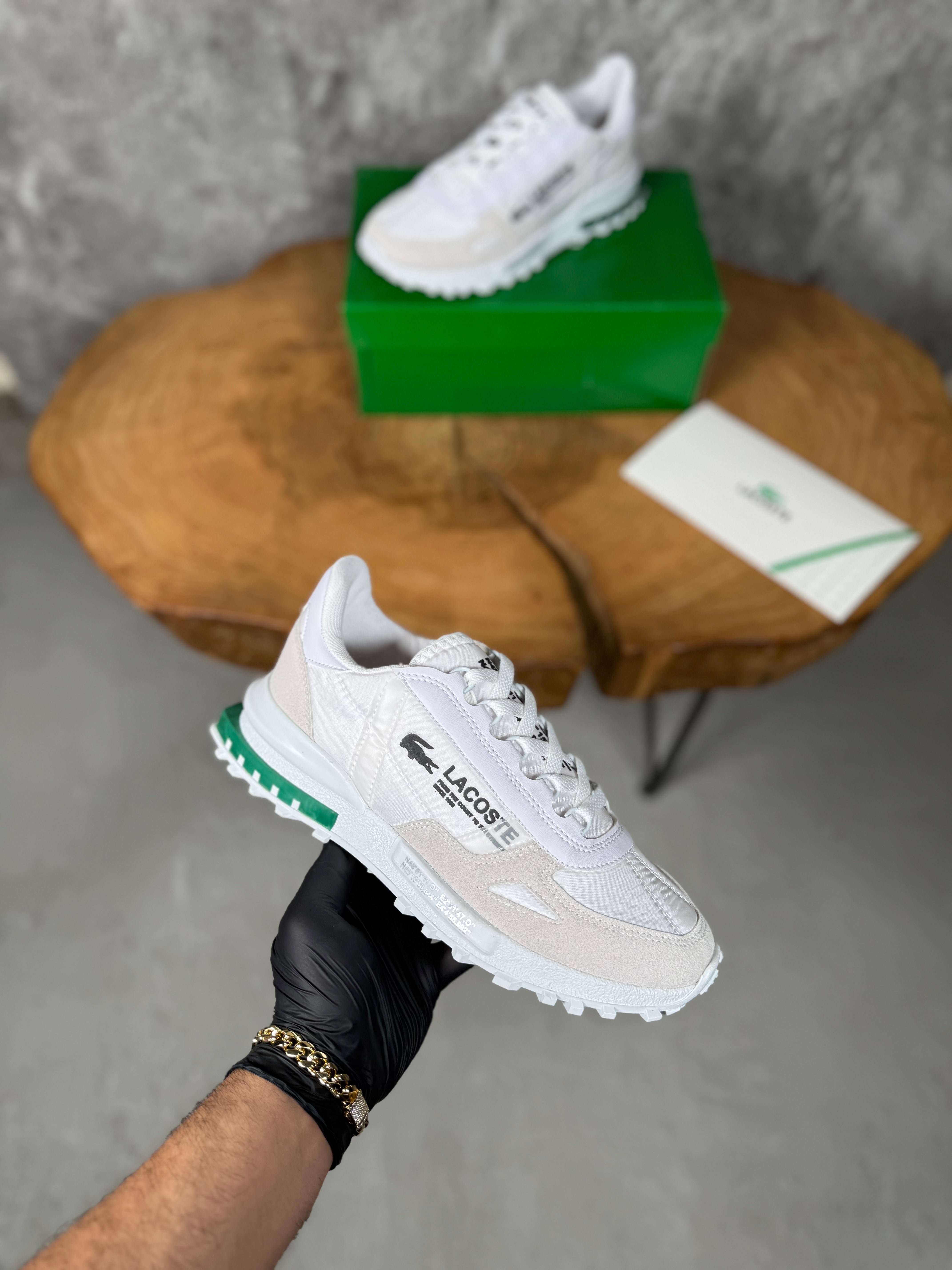 LACOSTE MODEL