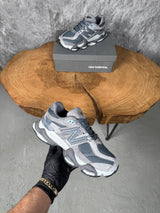 İTHAL SİYAH- BEYAZ NEW BALANCE 9060 MODEL