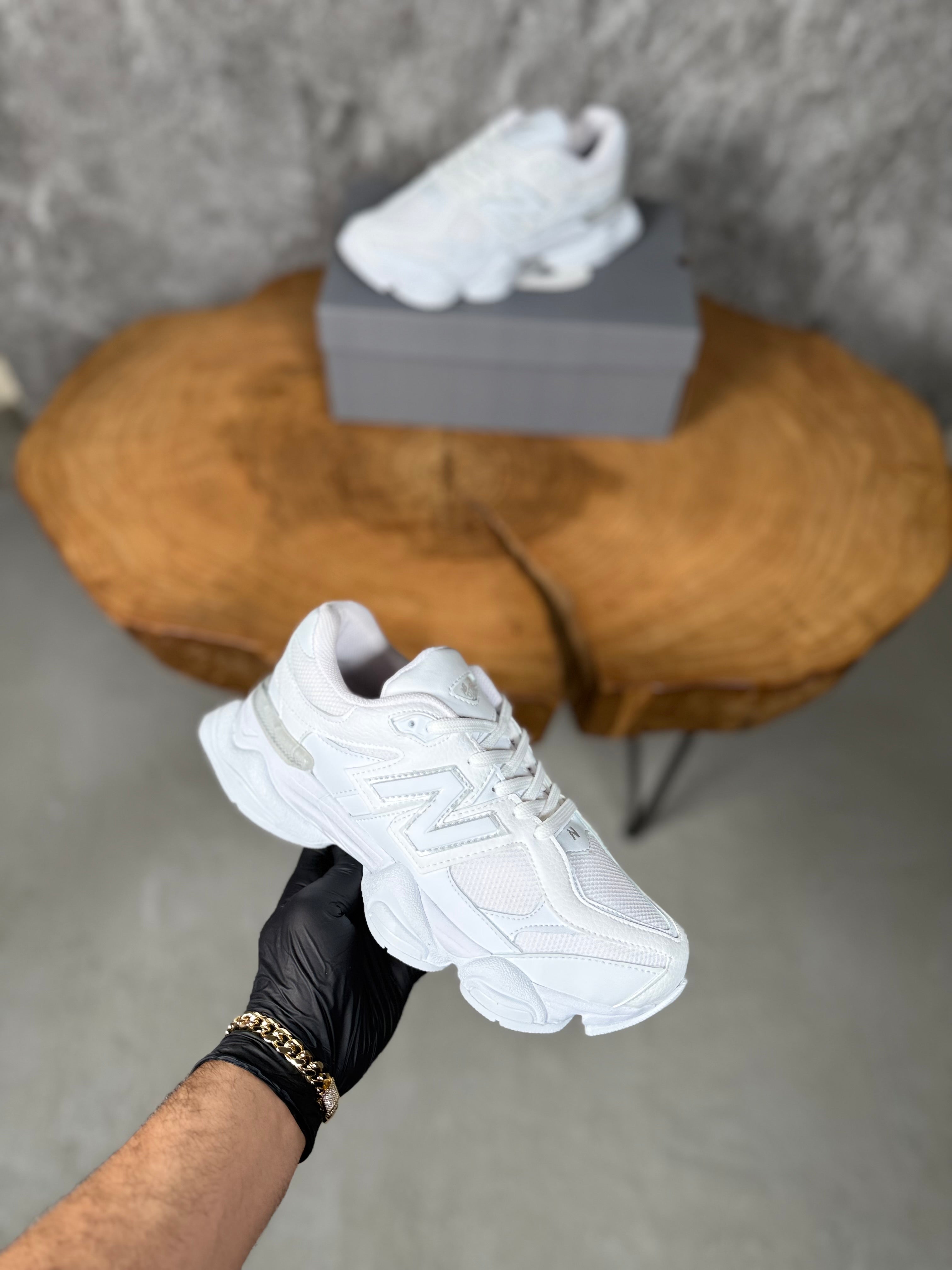 İTHAL AÇIK GRİ NEW BALANCE 9060 MODEL