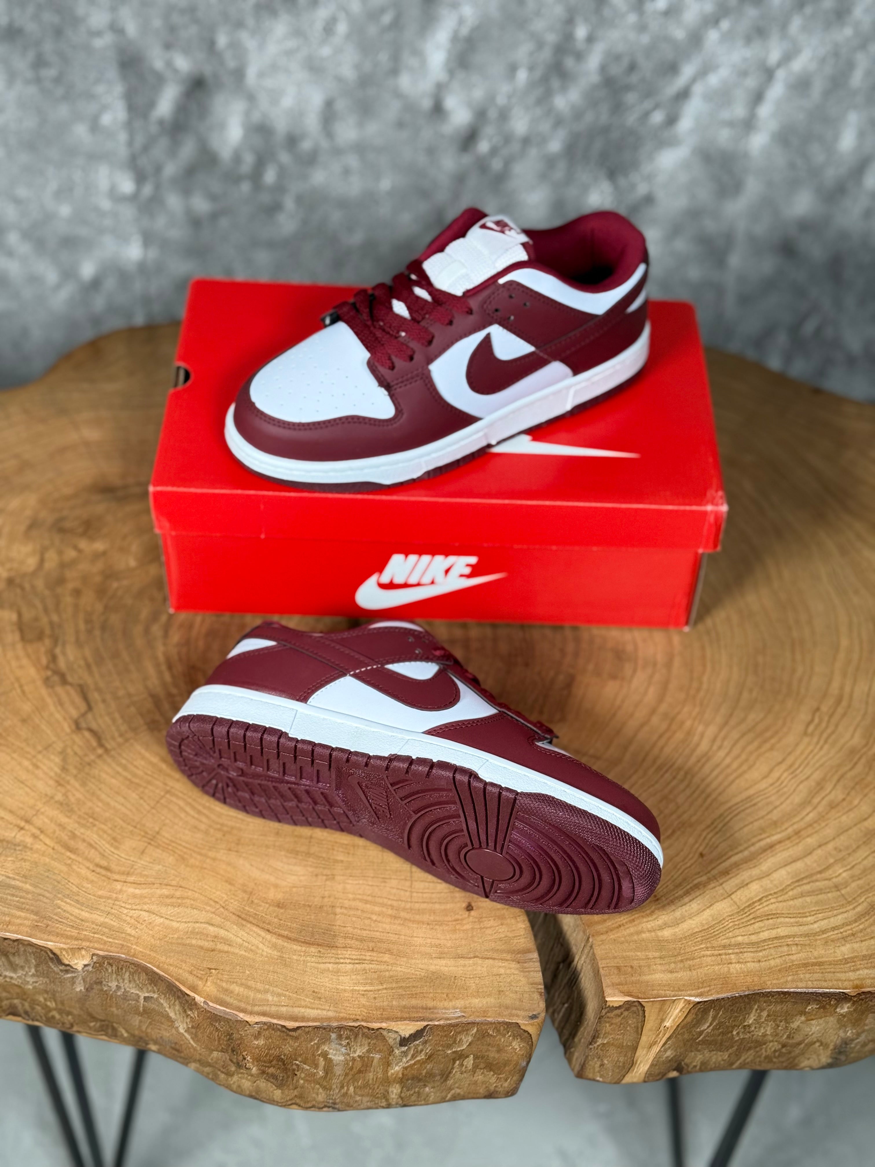 NIKE DUNK MODELİ