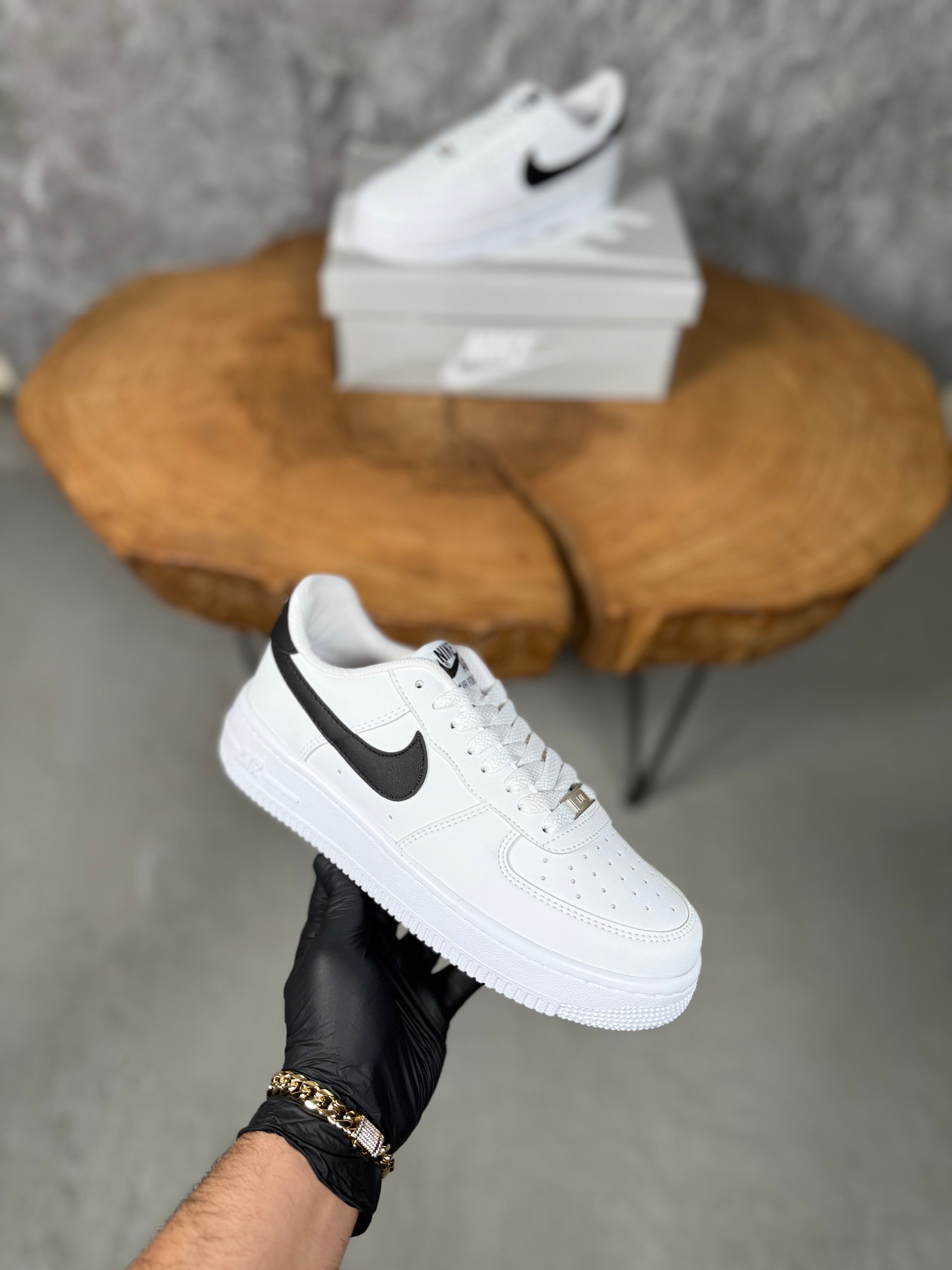 NIKE (AF ) AIR FORCE MODEL