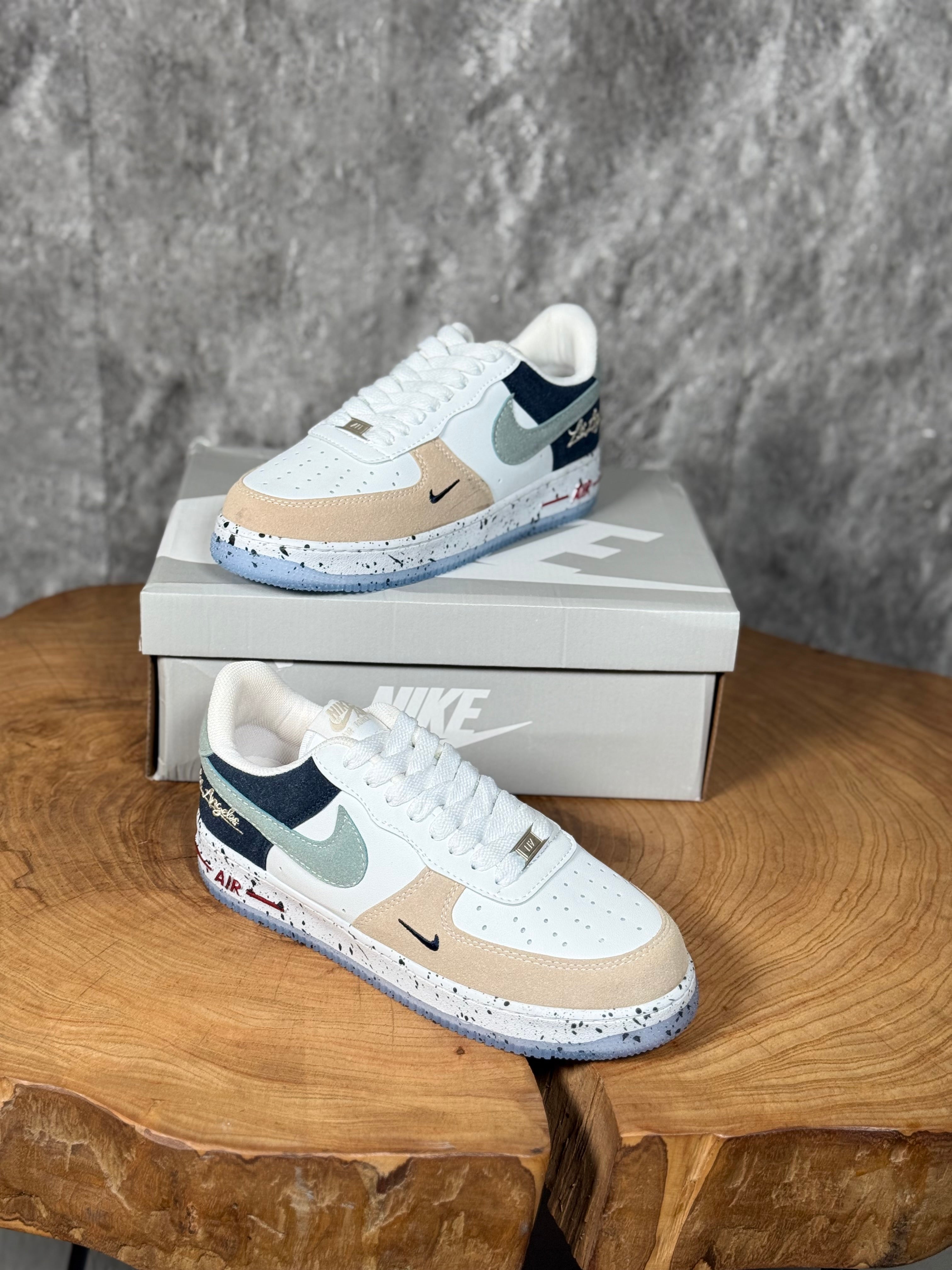 NIKE AIR LOSANGELES MODEL