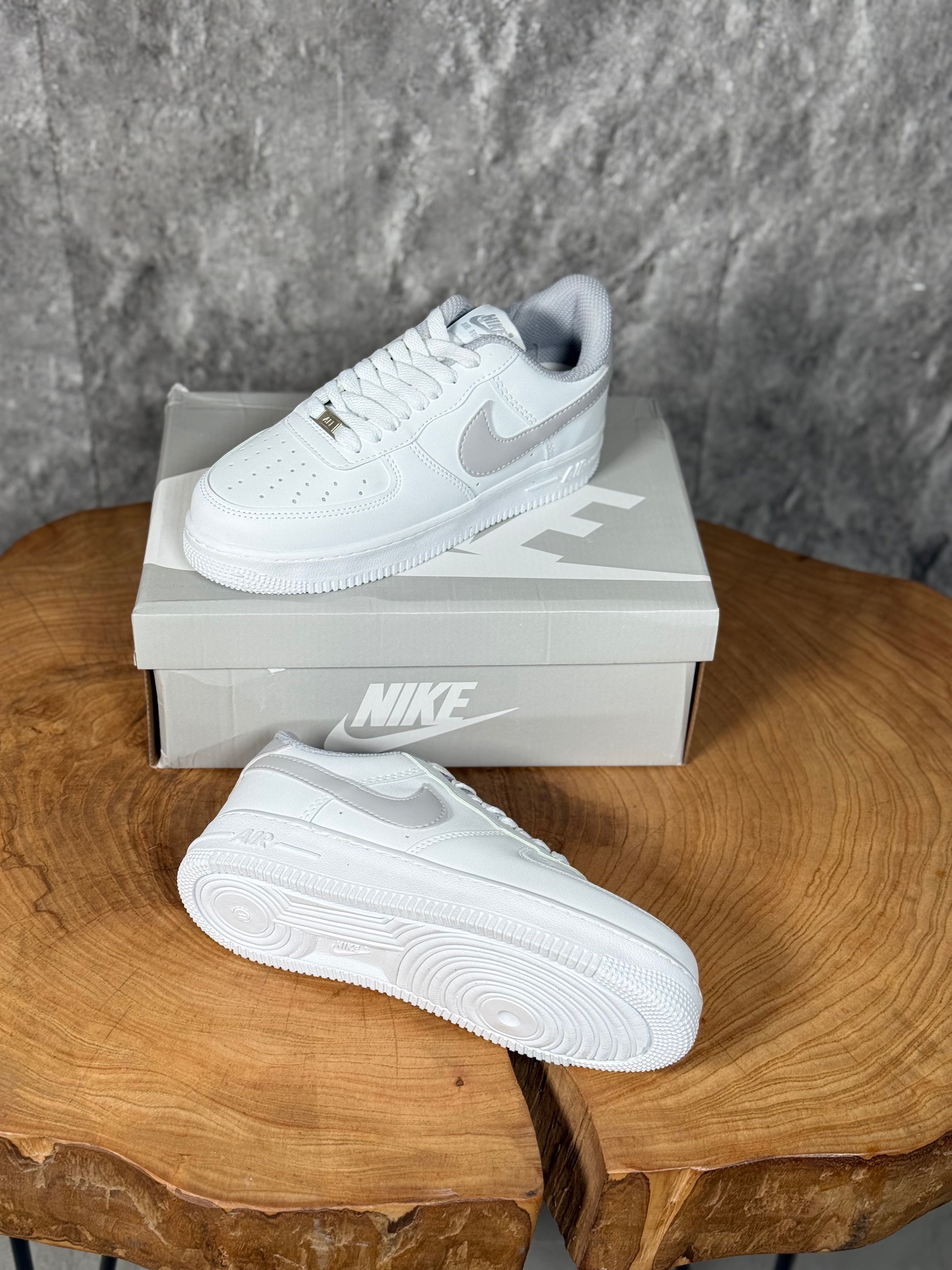 NIKE (AF ) AIR FORCE MODEL