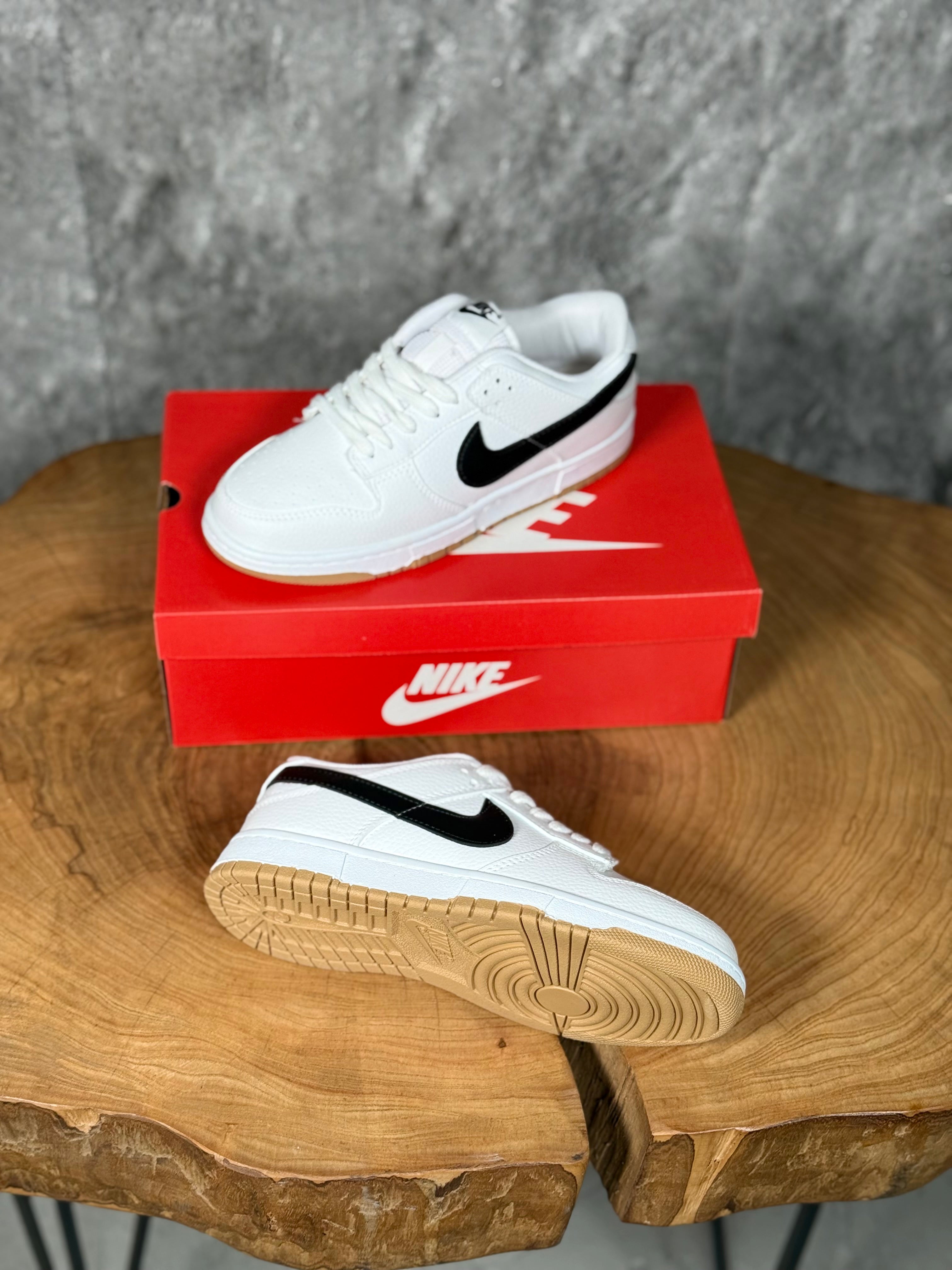NIKE DUNK MODELİ