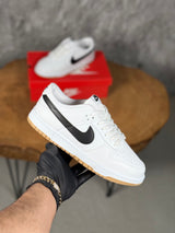 NK DUNK LOW MODEL