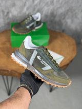 LACOSTE MODEL