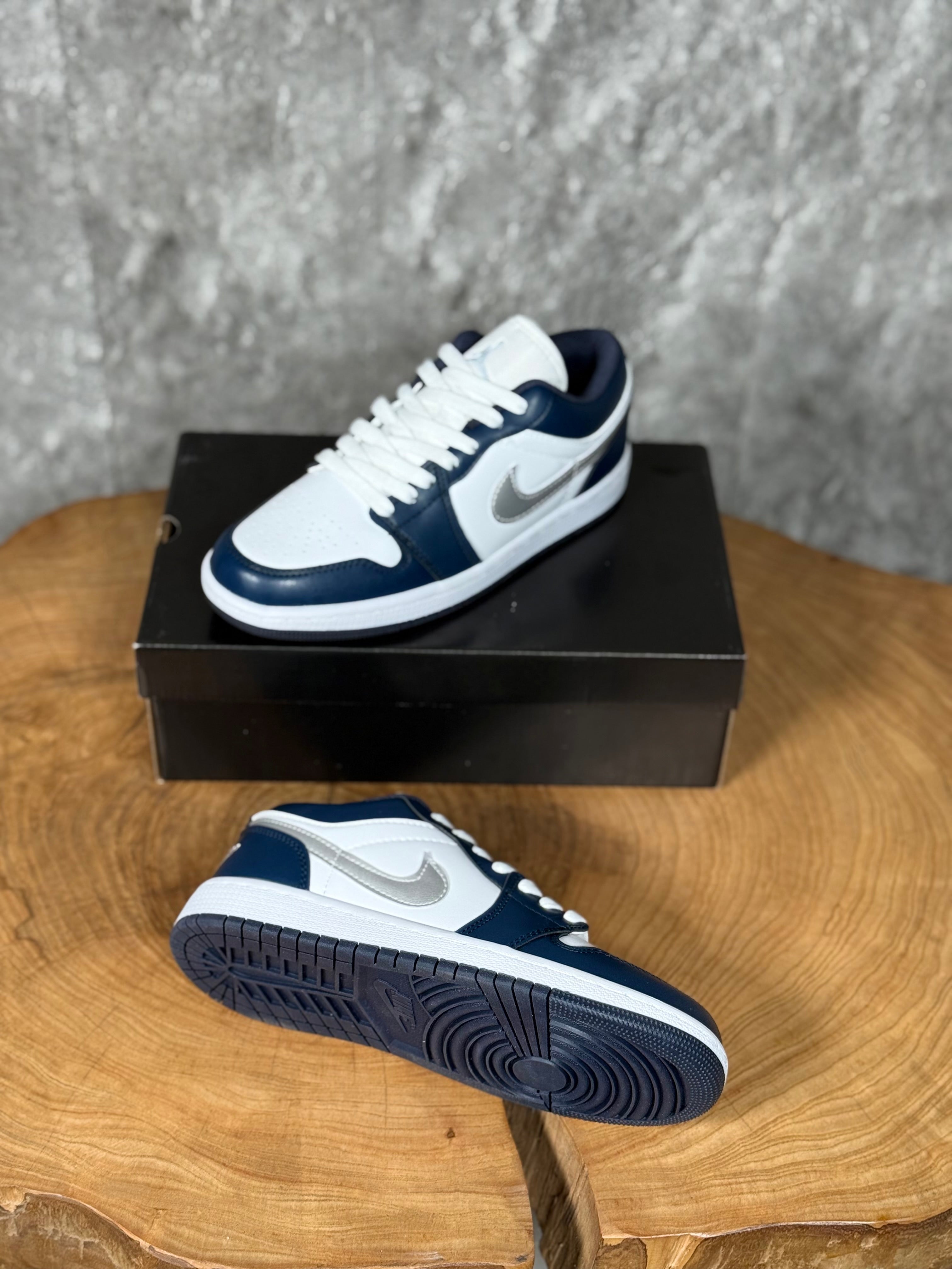 NIKE JORDON MODEL